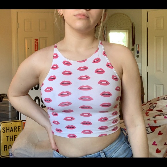 American Apparel lips halter cropped tank - Picture 3 of 5